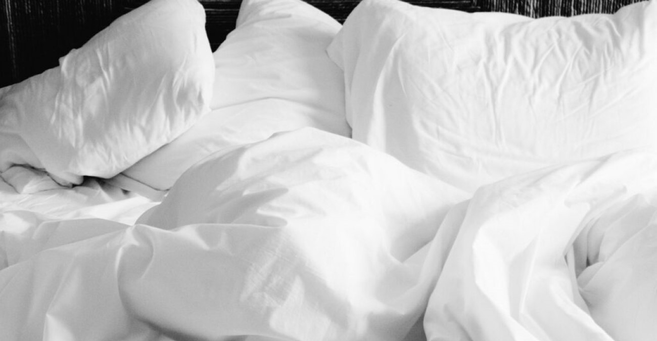 Δύο νύχτες κακού ύπνου μας κάνουν να αισθανόμαστε χρόνια μεγαλύτεροι - Τι λέει νέα μελέτη