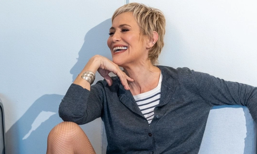 Κωνσταντίνα Μιχαήλ: Ο χρόνος είναι επινόηση, ένα νούμερο. Εγώ παραμένω ανήσυχο πνεύμα