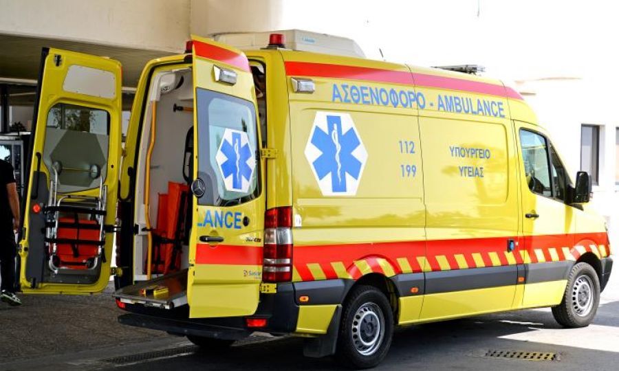 Νέο τροχαίο ατύχημα: Όχημα παρέσυρε πεζό στη Λεμεσό - Μεταφέρθηκε με ασθενοφόρο