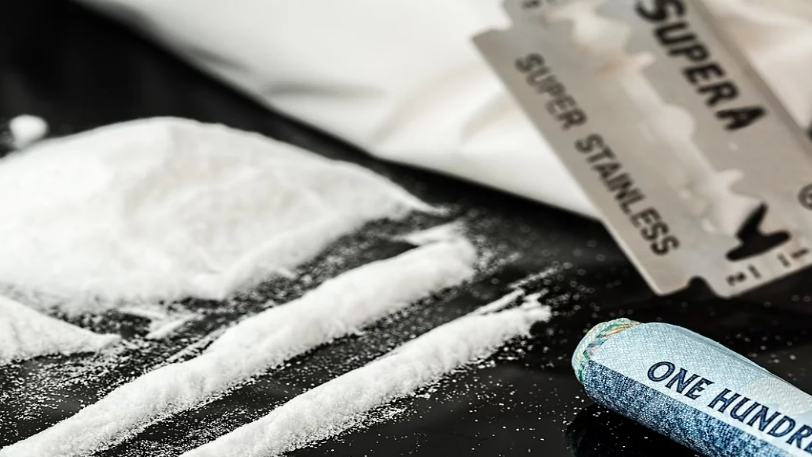 Πλήρωμα αεροπλάνου ανακάλυψε 3 κιλά κοκαΐνης στην τουαλέτα