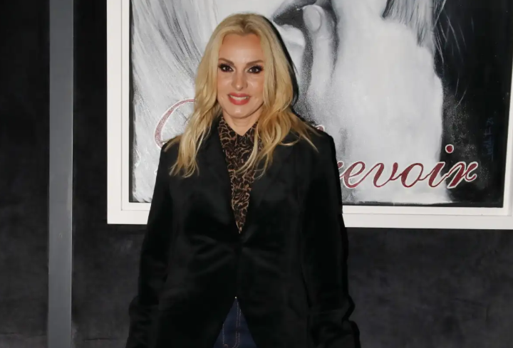 Πέγκυ Ζήνα: «Ο Ηλίας Ψινάκης ήταν κουμπάρος στον γάμο μου και ήρθε με ελικόπτερο γιατί το είχε ξεχάσει»