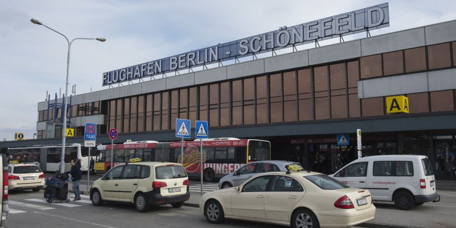 Παραλίγο τραγωδία με κυβερνητικό αεροσκάφος στο Βερολίνο