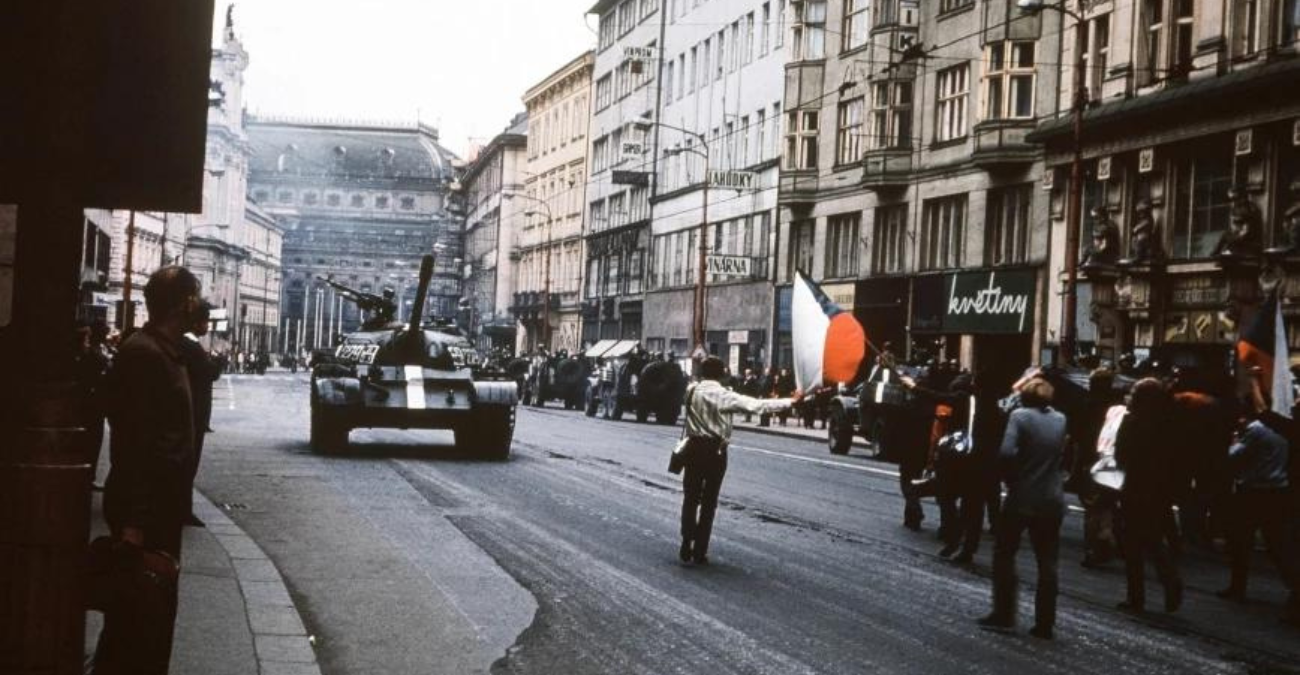 Απρόσμενη ιστορική παραδοχή Πούτιν: Λάθος η καταστολή των επαναστάσεων σε Ουγγαρία και Τσεχοσλοβακία από τη Σοβιετική Ένωση