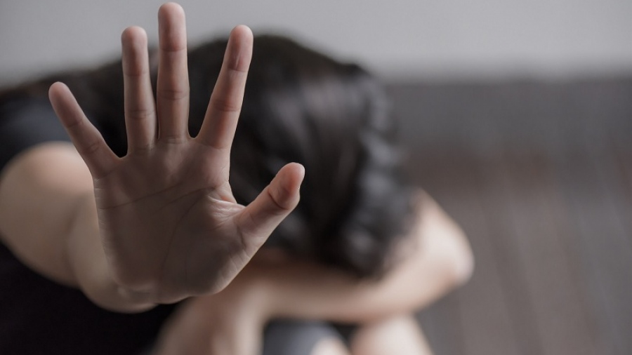 Υπό κράτηση ο 20χρονος που απείλησε την πρώην σύντροφο του - Της ζήτησε 20 χιλιάδες ευρώ