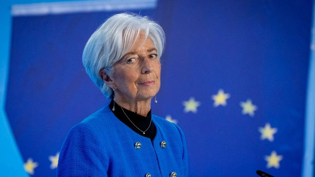 EKT: Αμετάβλητα τα επιτόκια στο 2%