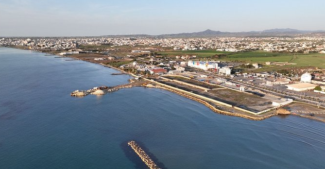 Περιμένουν ακόμη απαντήσεις για την ανέγερση του ξενοδοχείου Palm Beach - Eπανέρχονται με νέα επιστολή