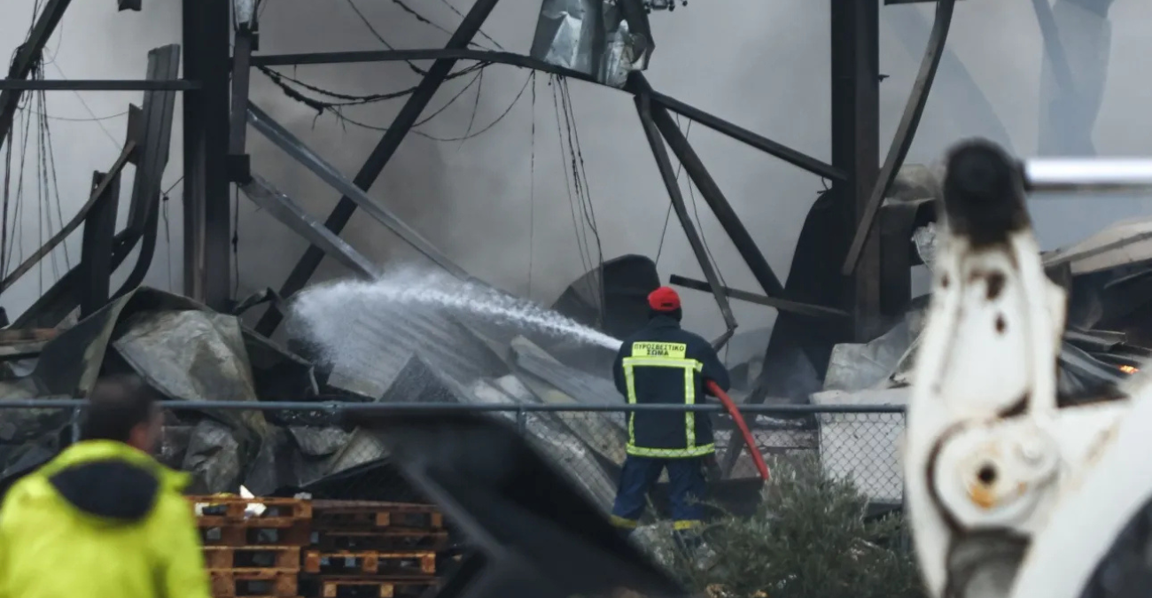 Τραγωδία στα Τρίκαλα: Βρέθηκε και η πέμπτη σορός στο εργοστάσιο της Βιολάντα