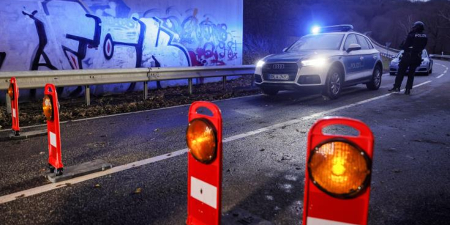 Συλλήψεις στη Γερμανία για τη δολοφονία αστυνομικών σε περιπολία