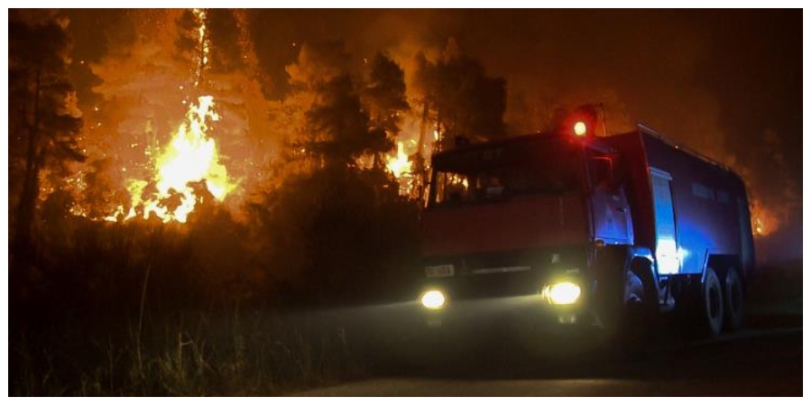 ΕΛΛΑΔΑ - ΠΥΡΚΑΓΙΕΣ: Σε τρία σημεία υπάρχουν ακόμα εστίες φωτιάς στην Ανατολική Μάνη