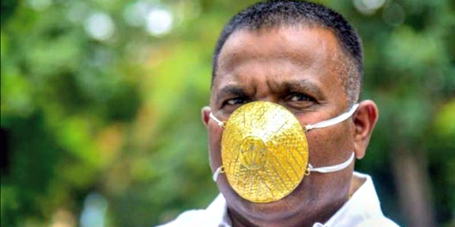 ΚΟΣΜΟΣ - ΚΟΡΩΝΟΪΟΣ: Ινδός πλήρωσε 3.500 ευρώ για μια χρυσή προστατευτική μάσκα