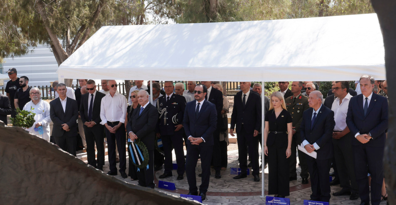 Ο Πρόεδρος της Δημοκρατίας κατέθεσε στεφάνι στο Μνημείο Αντιστασιακών