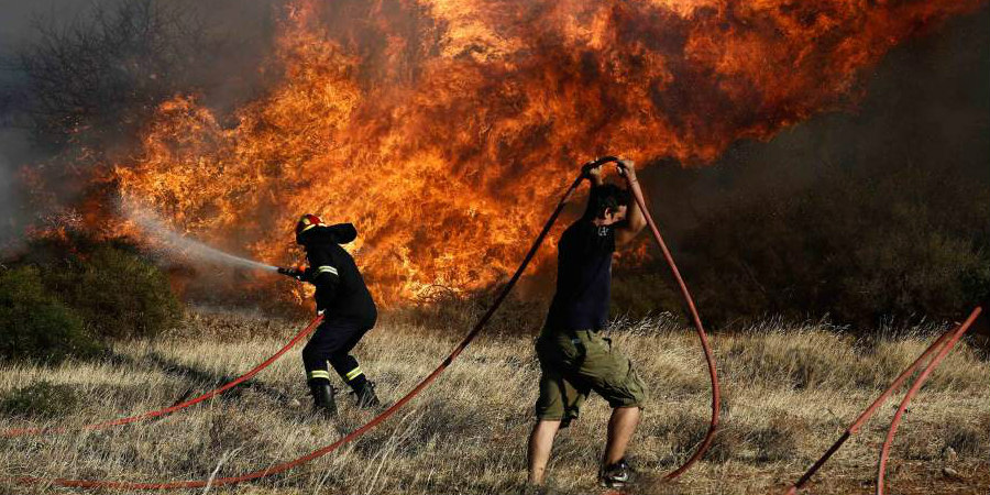 ΠΑΦΟΣ: Επί ποδός η Πυροσβεστική – Δυο πυρκαγιές σε εξέλιξη