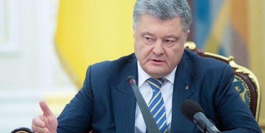 Ουκρανία: Δεν θα παρατεθεί ο στρατιωτικός νόμος, λέει ο πρόεδρος Ποροσένκο