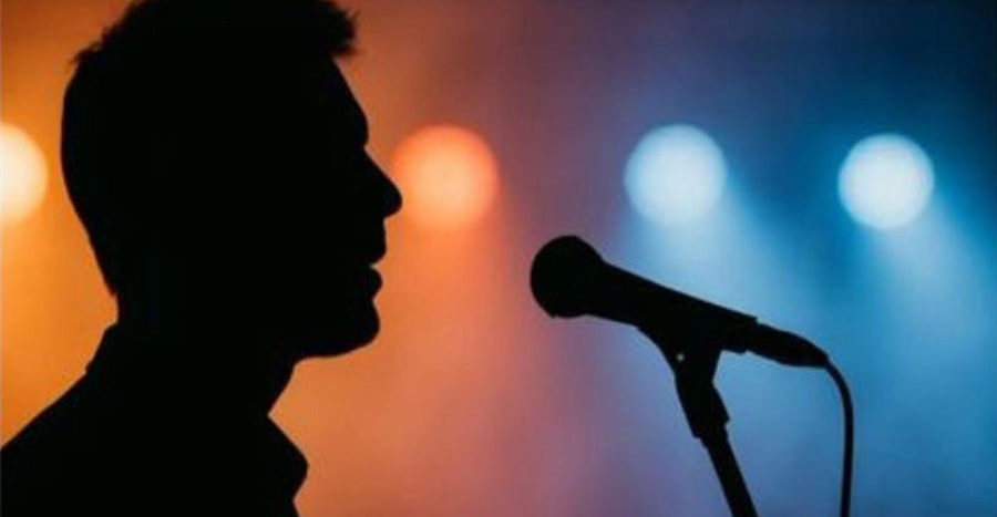 Αποκαλύψεις-βόμβα για την υπόθεση του πασίγνωστου τραγουδιστή - Η πρώτη μήνυση θα κατατεθεί αύριο - Aρνείται οποιαδήποτε εμπλοκή