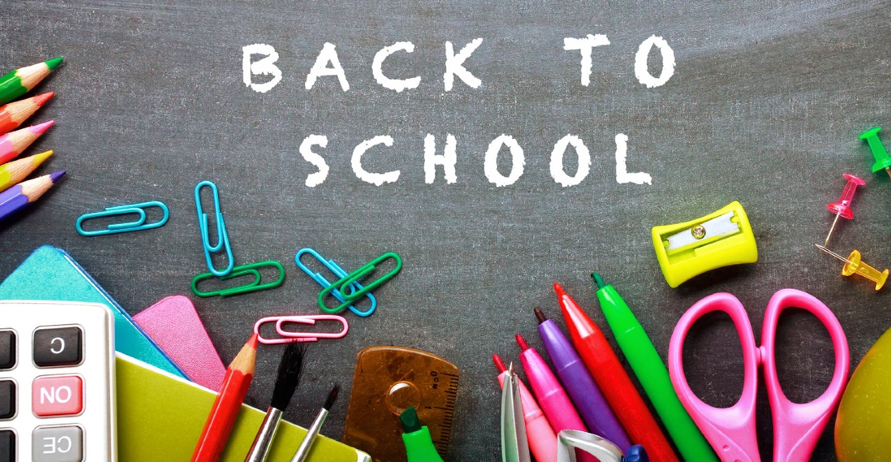 Back2school: Άρχισαν νωρίς τα ψώνια για το σχολείο – Από τσάντες μέχρι… παγουράκια – Δείτε φωτογραφίες