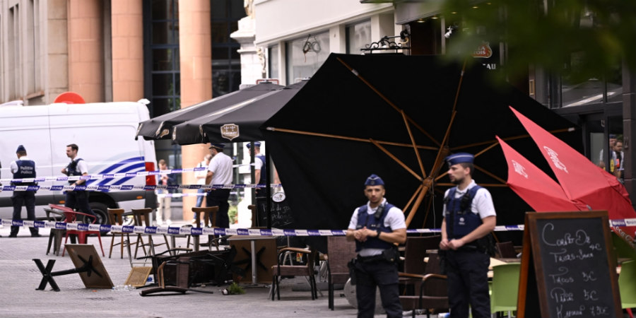 Βρυξέλλες: Συνελήφθη ο οδηγός του βαν που έπεσε σε καφετέρια - Άγνωστο αν επρόκειτο για ατύχημα ή σκόπιμη ενέργεια