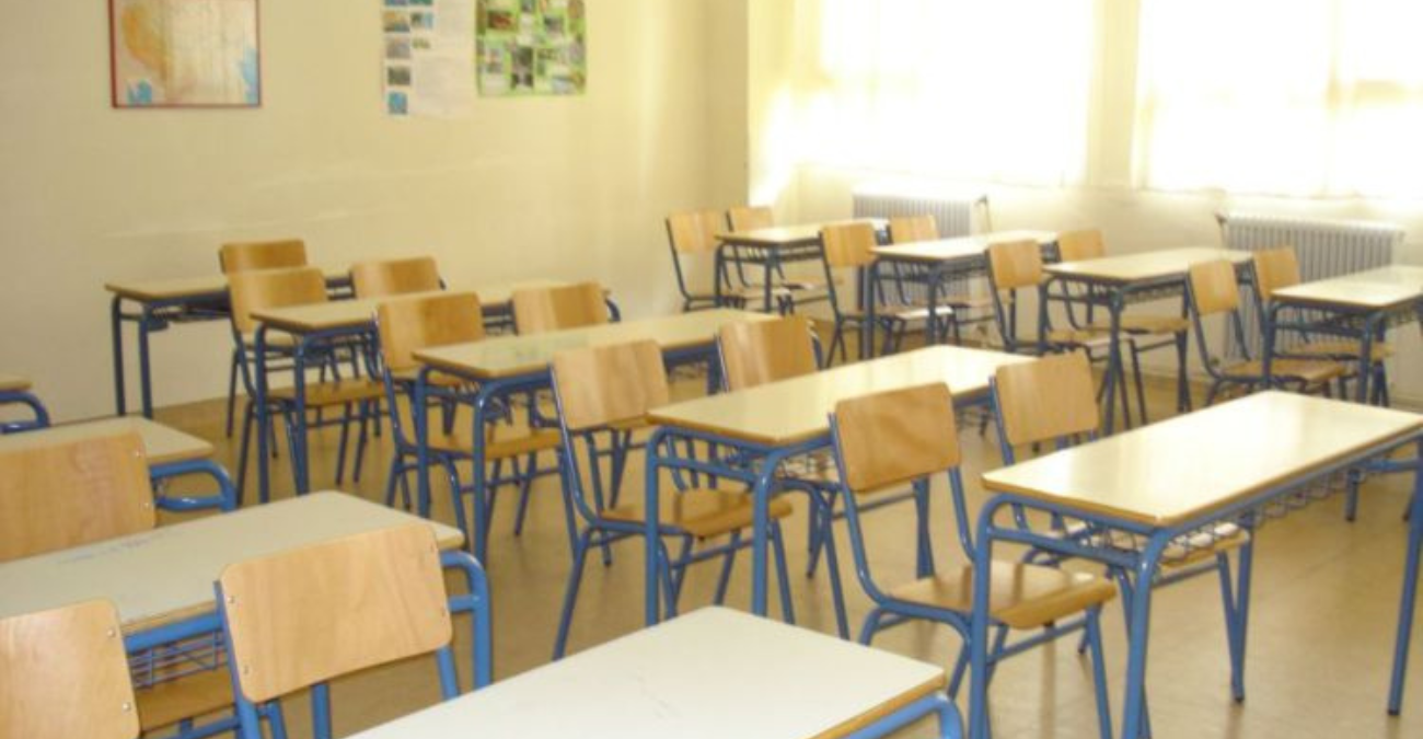 Απίστευτες εικόνες σε Δημοτικό στην Κύπρο: Έξυναν τα ταβάνια 48 ώρες πριν μπουν τα παιδιά στις τάξεις - Τι συμβαίνει όταν βρέχει