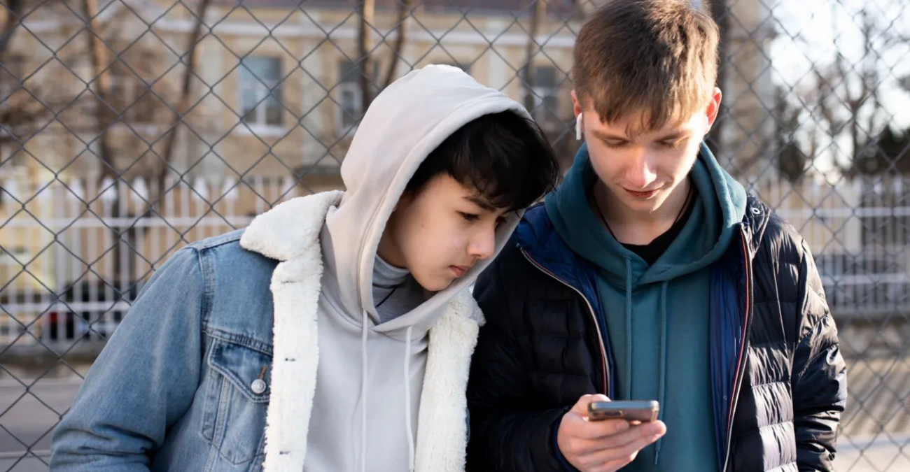 Βρετανία: Οι βουλευτές απέρριψαν την απαγόρευση των social media σε παιδιά κάτω των 16 ετών