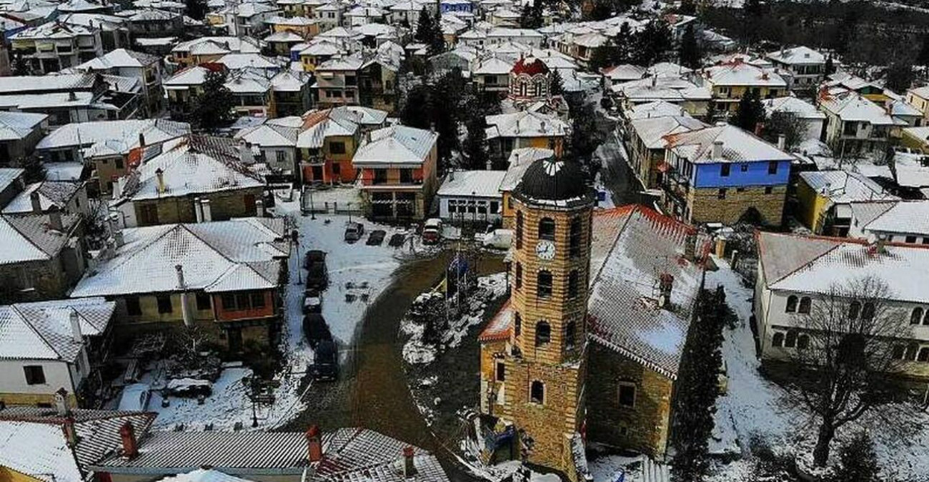 Στα λευκά η βόρεια Ελλάδα λόγω «Μπάρμπαρας» - Χιόνι και δίπλα στη θάλασσα - Δείτε φωτογραφία