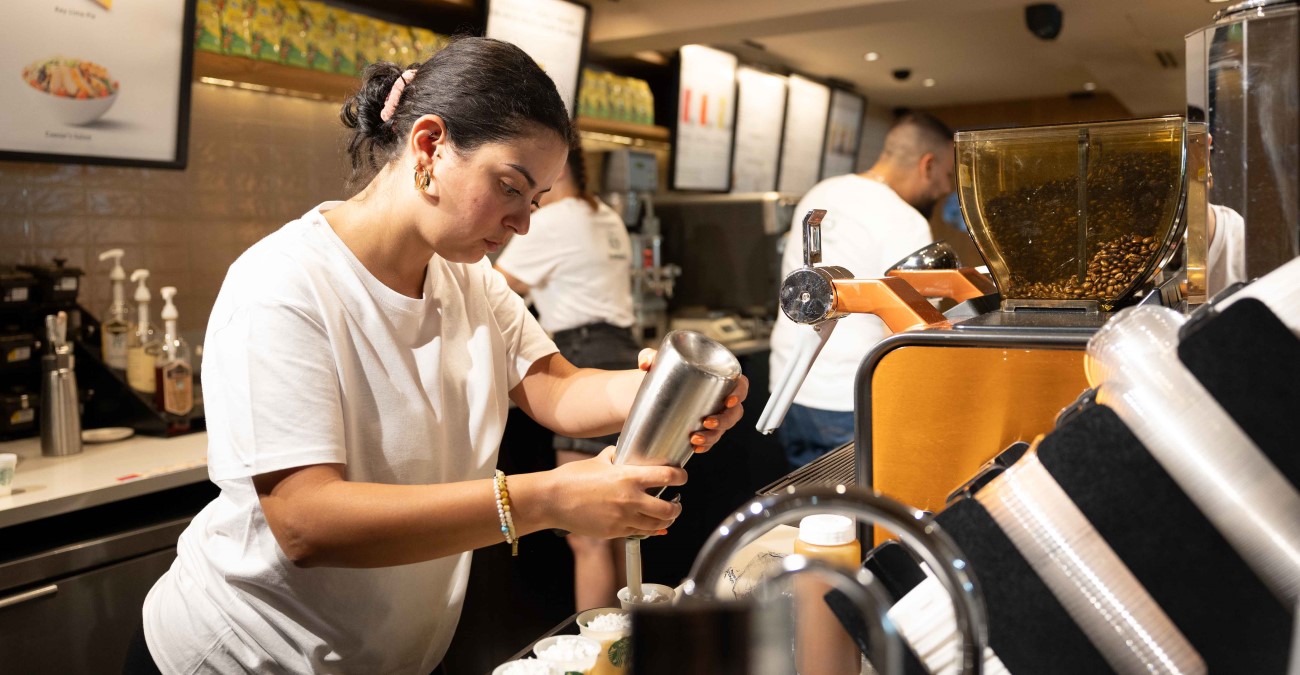 Καινοτομία και Ισότητα: Τα Starbucks ως Πρότυπο Εργασιακού Περιβάλλοντος