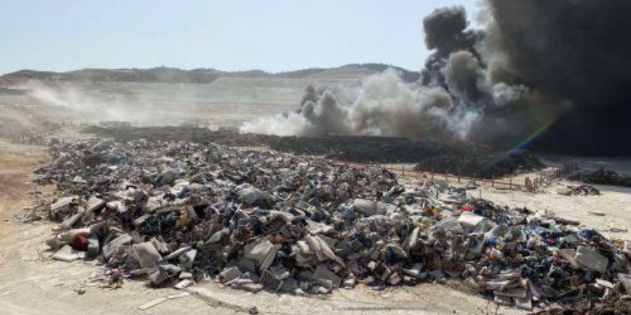 Ολονύκτιες προσπάθειες για κατάσβεση της φωτιάς στο Μαρί - Οι περιβαλλοντικές επιπτώσεις