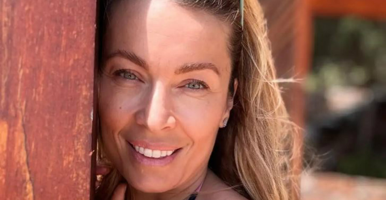 Μαριέττα Χρουσαλά: Πρωτομαγιά στην παραλία για την παρουσιάστρια – Φωτογραφίες με μπικίνι