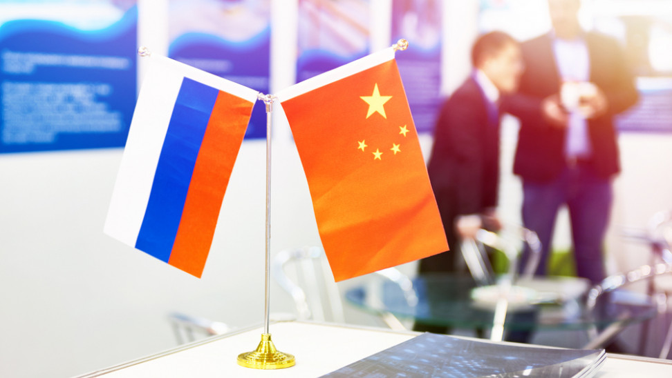 Μόσχα και Πεκίνο συνεργάζονται για τη δημιουργία εναλλακτικού SWIFT