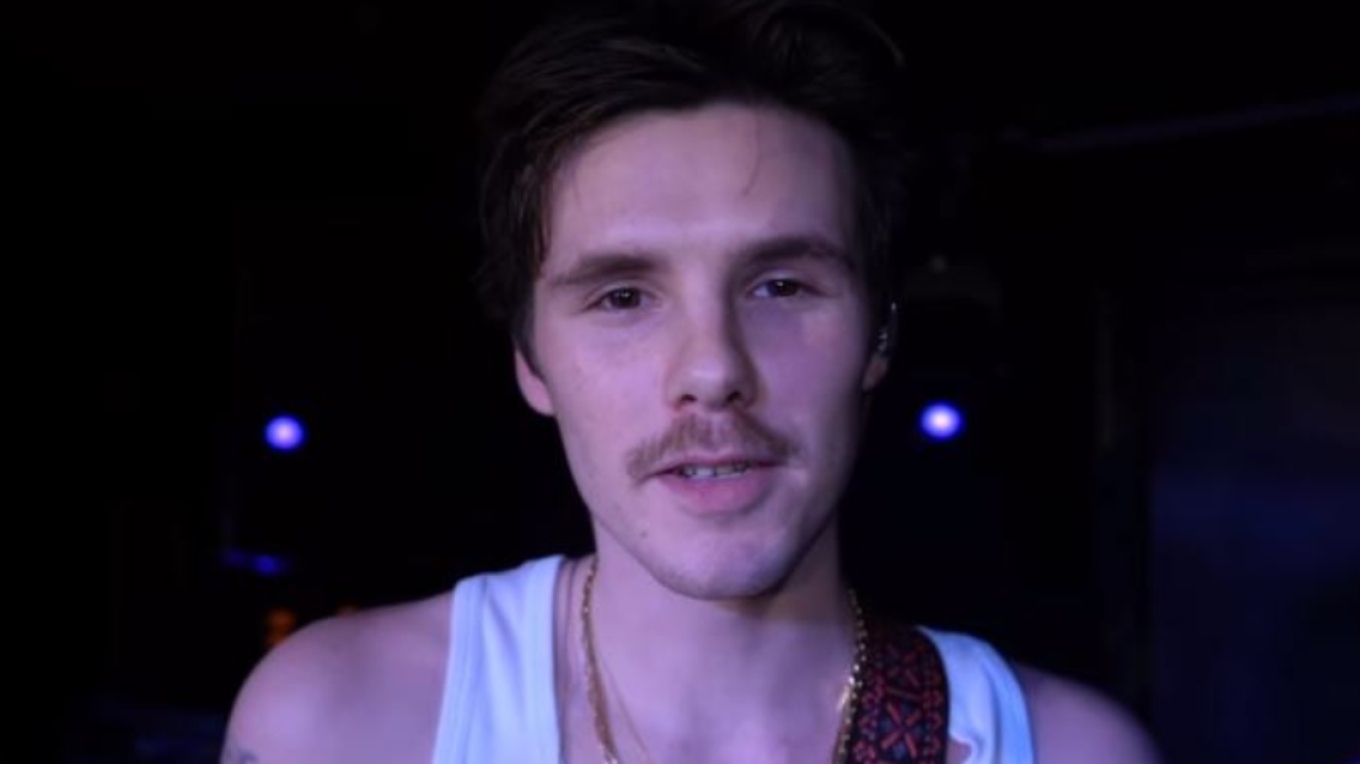 Ο Κρουζ Μπέκαμ ανακοίνωσε περιοδεία με την μπάντα του στις ΗΠΑ και τον Καναδά