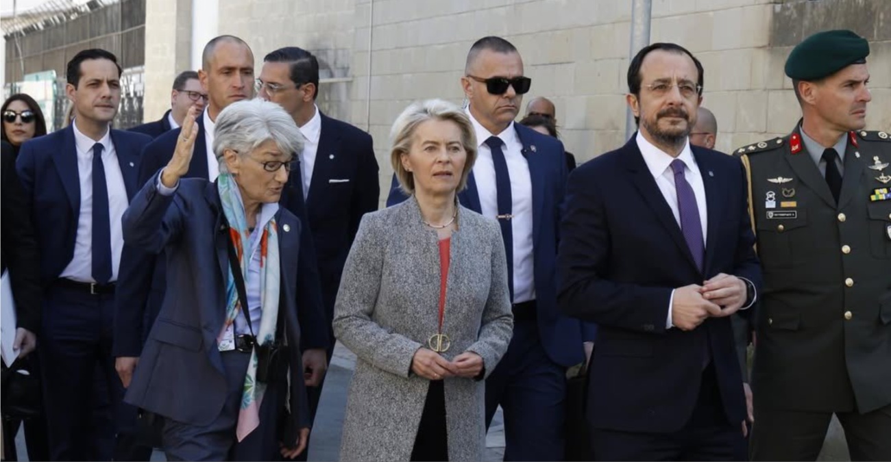 Φον ντερ Λάιεν από την Πράσινη Γραμμή: «Απόλυτη προτεραιότητα για την ΕΕ η επανένωση της Κύπρου»