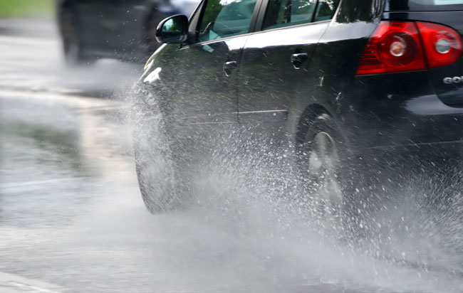 Οδηγοί προσοχή! Συσσώρευση νερού στο αυτοκινητόδρομο Λευκωσίας - Τροόδους 