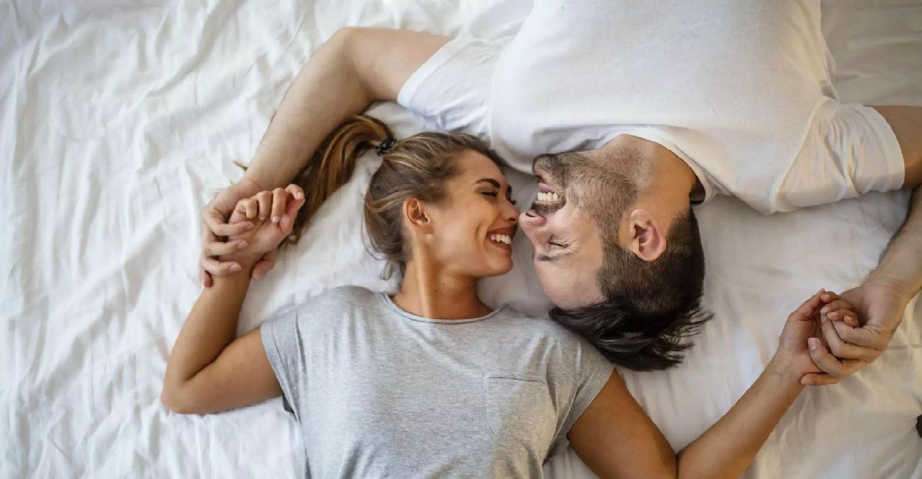 Sex therapy: 8 tips από τους ειδικούς για να ξυπνήσει ξανά το πάθος στην κρεβατοκάμαρα