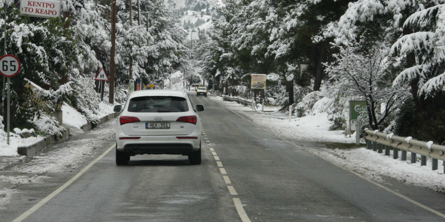 ΟΔΗΓΟΙ ΠΡΟΣΟΧΗ: Οι δρόμοι που επηρεάζονται από την χιονόπτωση στα ορεινά 