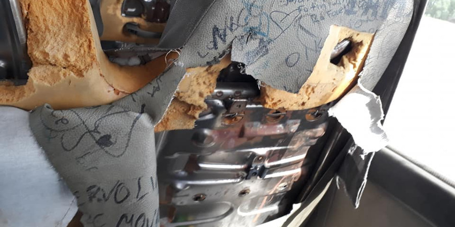 ΛΑΡΝΑΚΑ: Εικόνες ντροπής από λεωφορείο μαθητών- ΦΩΤΟΓΡΑΦΙΕΣ
