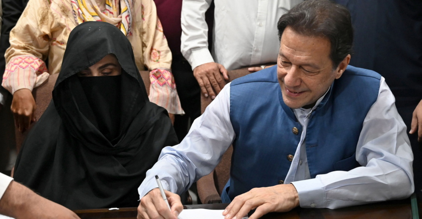 Πακιστάν: Ο πρώην πρωθυπουργός και η σύζυγός του καταδικάσθηκαν σε κάθειρξη 14 ετών έκαστος για διαφθορά