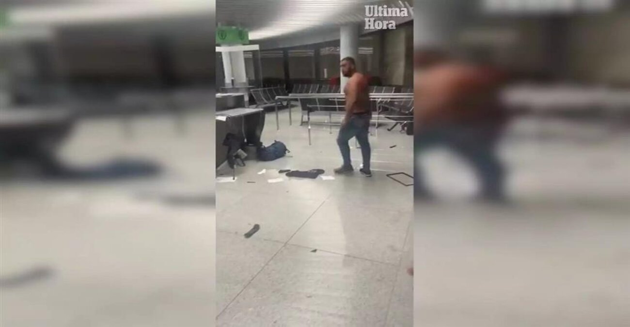 Ισπανία: Επιβάτης τα έκανε «λαμπόγυαλο» στο αεροδρόμιο όταν έχασε την πτήση του - Δείτε βίντεο