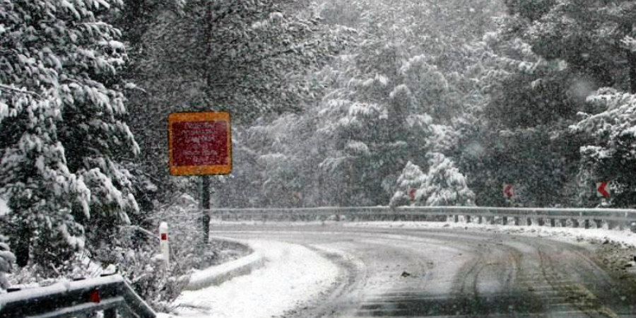 Μαγευτικό το τοπίο: Άρχισαν να πέφτουν τα πρώτα χιόνια στο Τρόοδος - Δείτε βίντεο