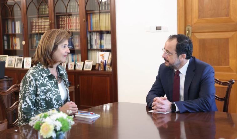 Στην Κύπρο η Μαρία Άνχελα Ολγκίν - Αρχίζει νέο κύκλο επαφών