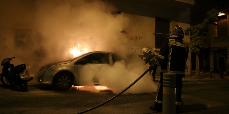ΛΕΜΕΣΟΣ: Έβαλαν φωτιά σε αυτοκίνητο ηλικιωμένης – Πυροσβεστική στο σημείο 
