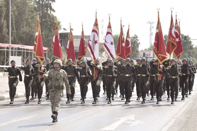 ΚΑΤΕΧΟΜΕΝΑ: 'Πιο παραγωγική συνεργασία με τον στρατό'