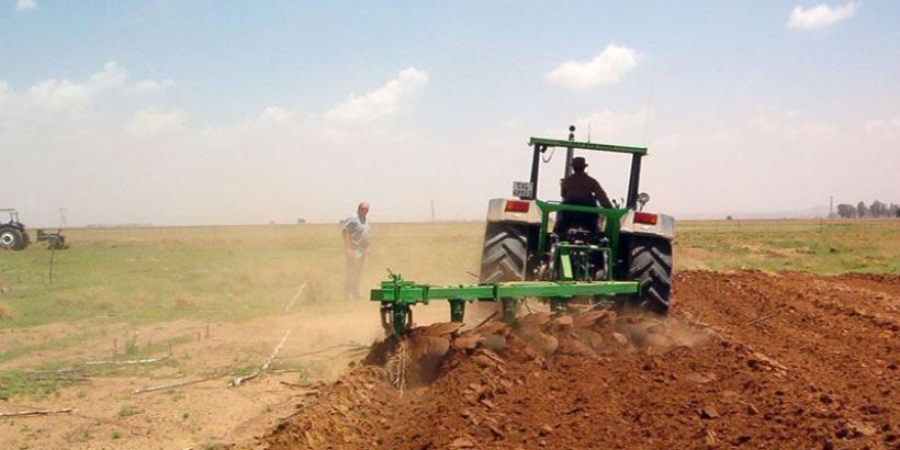 Ειδικό πακέτο προνομιακών δανείων για νέους αγρότες ανακοίνωσαν Κομισιόν και ΕΤΕπ 