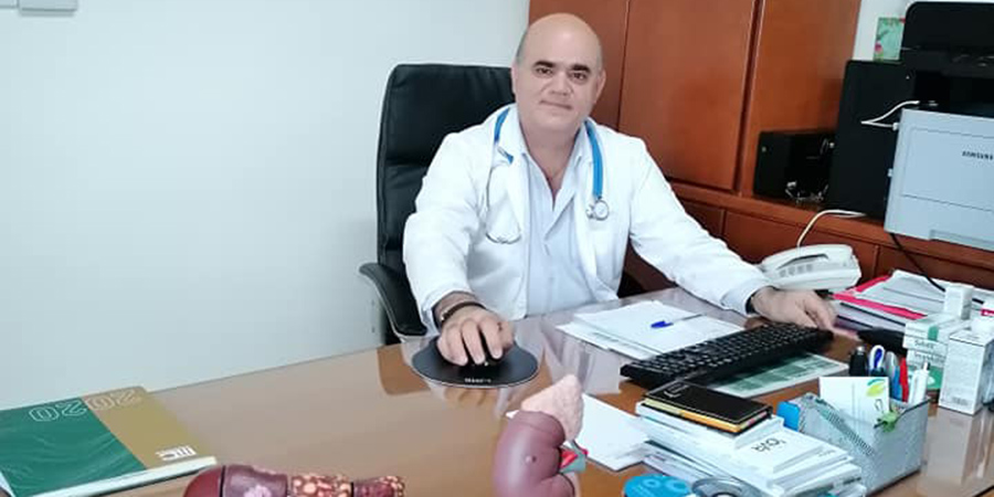 Ο Κύπριος γιατρός με κορωνοϊό επιβεβαιώνει ένα άγνωστο σύμπτωμα –«Ό,τι τρώμε είναι το ίδιο…» -VIDEO