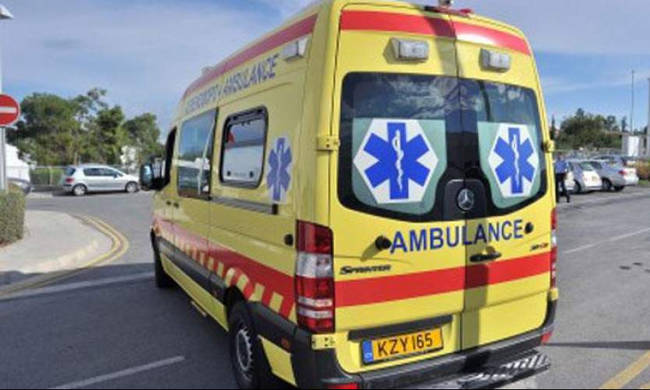 ΑΥΤΟΚΙΝΗΤΟΔΡΟΜΟΣ: Τροχαίο ατύχημα με τέσσερις τραυματίες- Με ασθενοφόρο στο Νοσοκομείο
