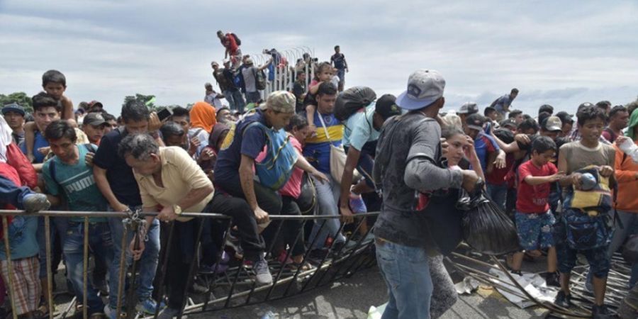 Μεξικό: Εκατοντάδες μετανάστες πέρασαν τα σύνορα με τη Γουατεμάλα