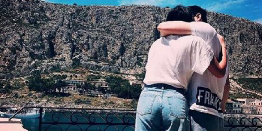 Νέο ζευγάρι στην ελληνική Showbiz - Καινούργιο ξεκίνημα για τον γοητευτικό ηθοποιό - ΦΩΤΟΓΡΑΦΙΕΣ