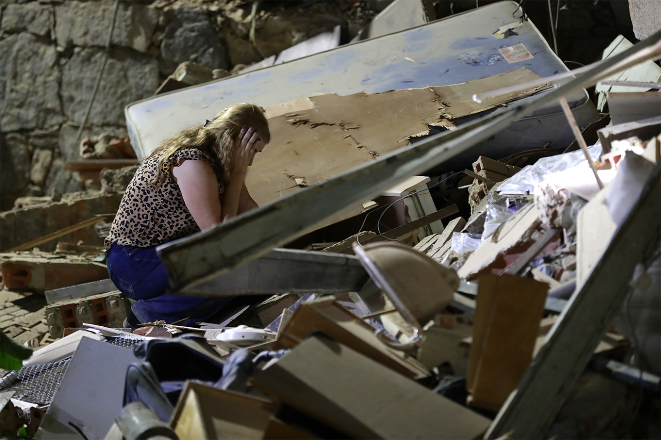 Ξεπέρασε τους 1.700 ο αριθμός των νεκρών από τους σεισμούς στην Βενεζουέλα , ο ΟΗΕ θα στείλει 10.000 νεκρόσακους
