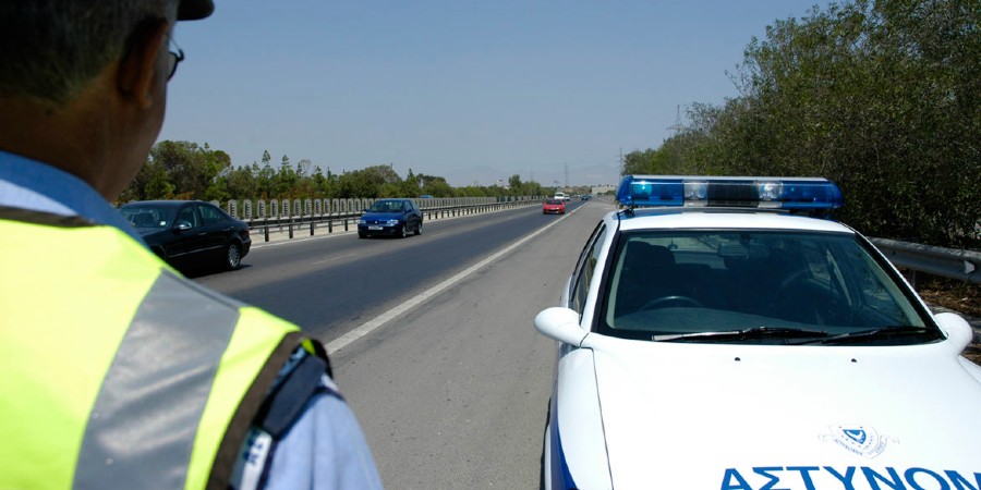 «Καμπάνα» 800 ευρώ, βαθμοί ποινής και στέρηση άδειας οδήγησης στον 47χρονο που «πετούσε» στον αυτοκινητόδρομο