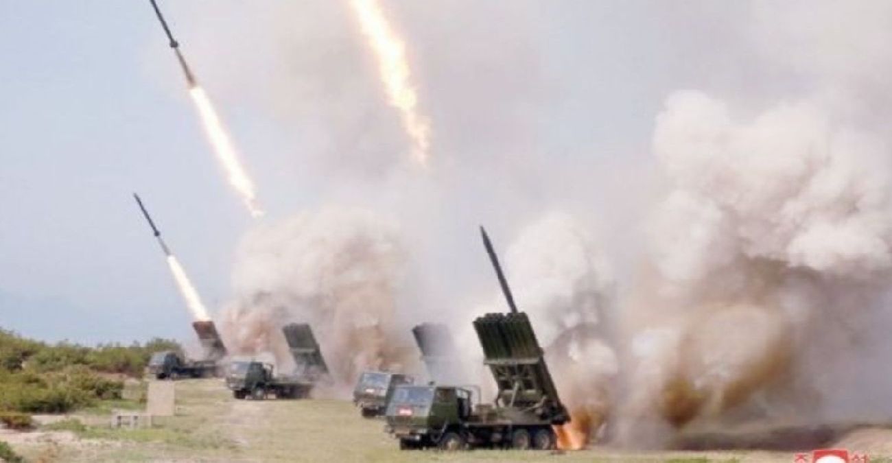 Η Βόρεια Κορέα εκτόξευσε δύο βαλλιστικούς πυραύλους «άγνωστου τύπου»