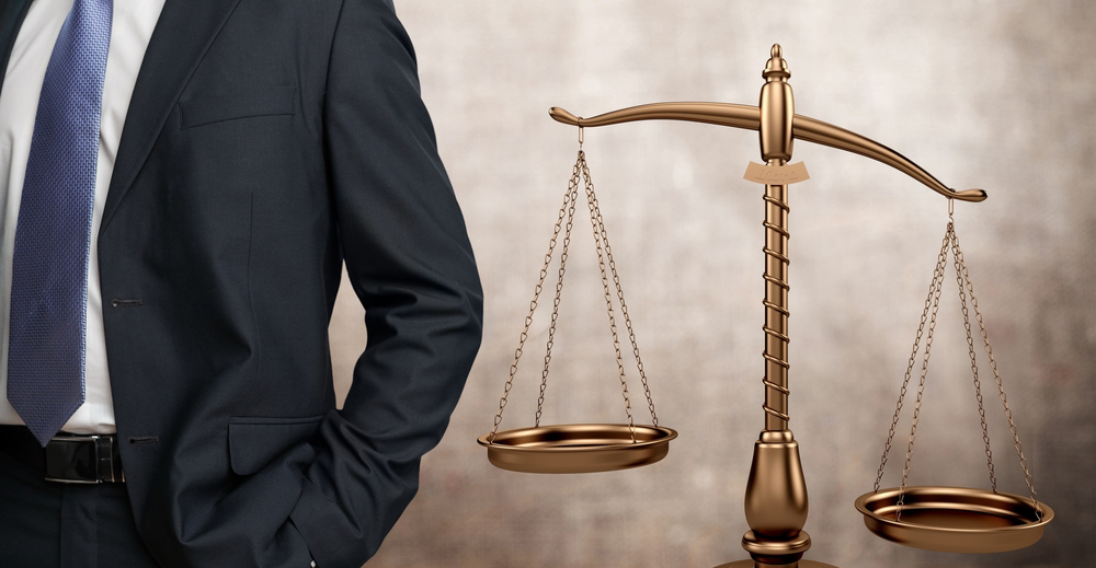 Δικηγόρος έκλεψε 600.000 για πορνό, σεξ και αντίκες - Το φάρμακο που τον κατέστρεψε 