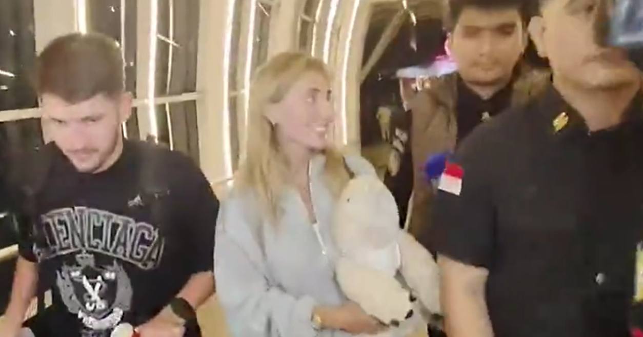 VIDEO: H Bonnie Blue συνελήφθη με 17 άντρες στο Μπαλί και... τη γλίτωσε με πρόστιμο €10 - «Είμαι πλούσια και έχω καλούς δικηγόρους»