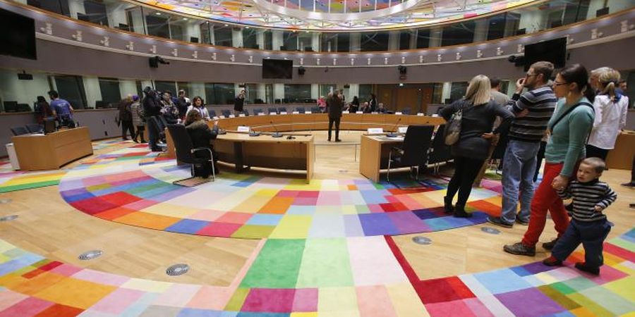Ανησυχία εκφράζει το Συμβούλιο για τη μείωση της αναπτυξιακής βοήθειας της ΕΕ